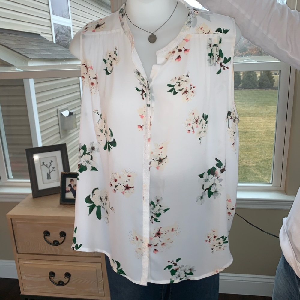 {Lucky Brand}‎ Floral Top